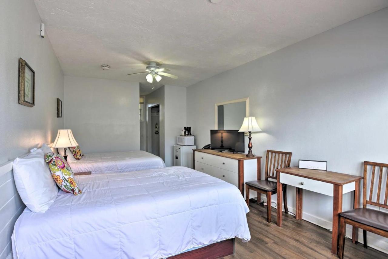 Coastal Waters 108-109- 2 Bedroom 2 Bath Pool Side Condo! Нью-Смирна-Бич Экстерьер фото